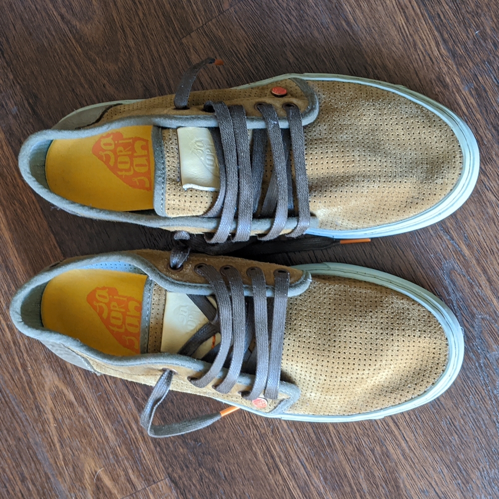 Satorisan suede shoes size 42